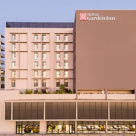 Hilton Garden Inn Windhoek Ngoại thất bức ảnh