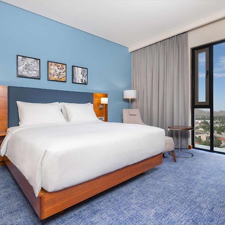 Hilton Garden Inn Windhoek Ngoại thất bức ảnh